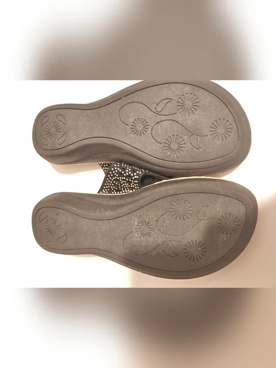 Mountain Sole Black Wedge Bling Beaded slide comfort flip flop sandal Measure 10 - Picture 5 of 11